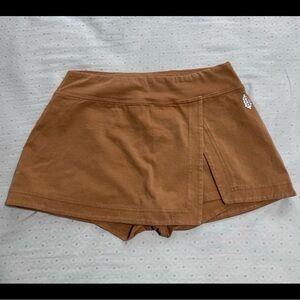 NEW FREE PEOPLE MOVEMENT HOT SHOT MINI SKORT MEDIUM